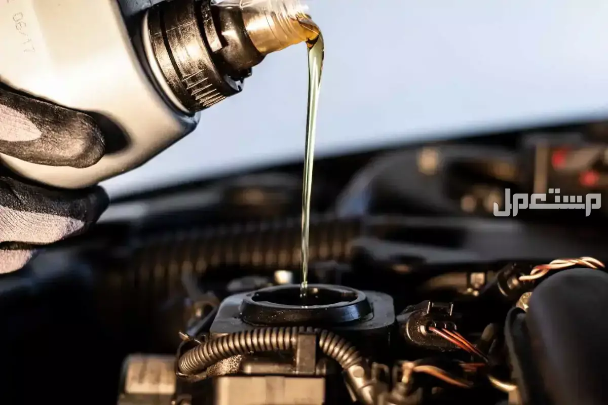 أهم 5 قطع يجب تغييرها بعد شراء سيارة مستعملة لضمان صيانة آمنة تغيير زيت المحرك