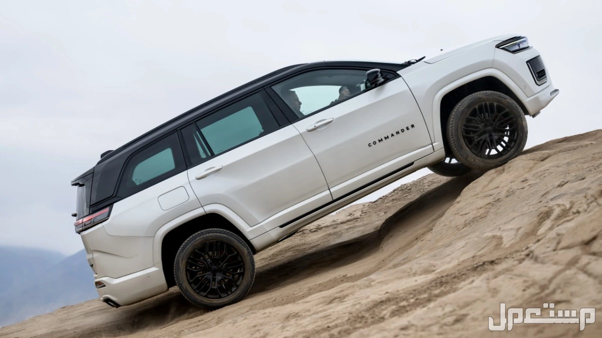 كم سعر جيب كوماندر 2026؟.. المواصفات الكاملة وأبرز التجهيزات هل تستحق جيب كوماندر 2026 سعرها؟
