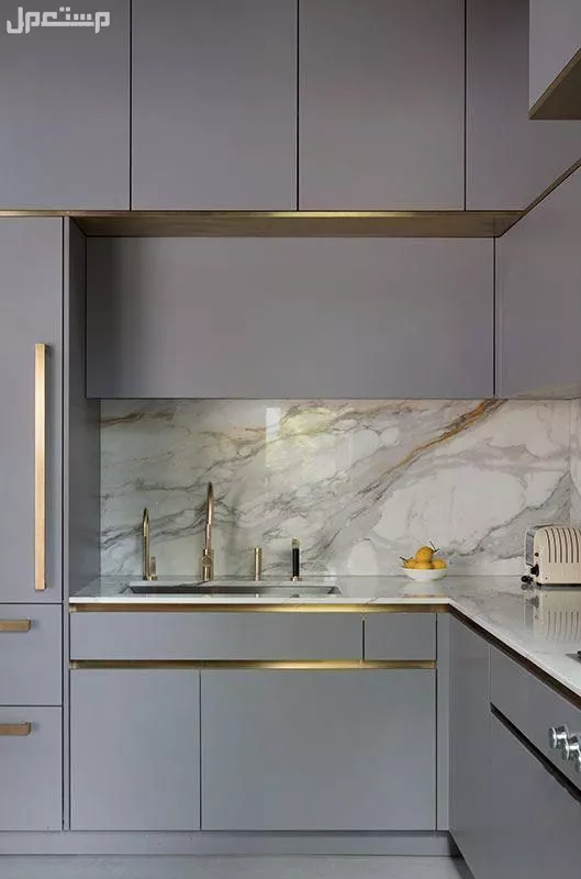 أفضل أشكال ديكورات مطابخ كلادينج مودرن 2026 أسطح مطبخ كلادينج عملية وسهلة التنظيف