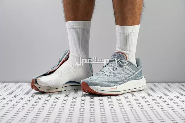 كم سعر حذاء نيو بالانس الأصلي؟ تشكيلة من أفضل الأنواع أسعار أحذية نيو بالانس 2025