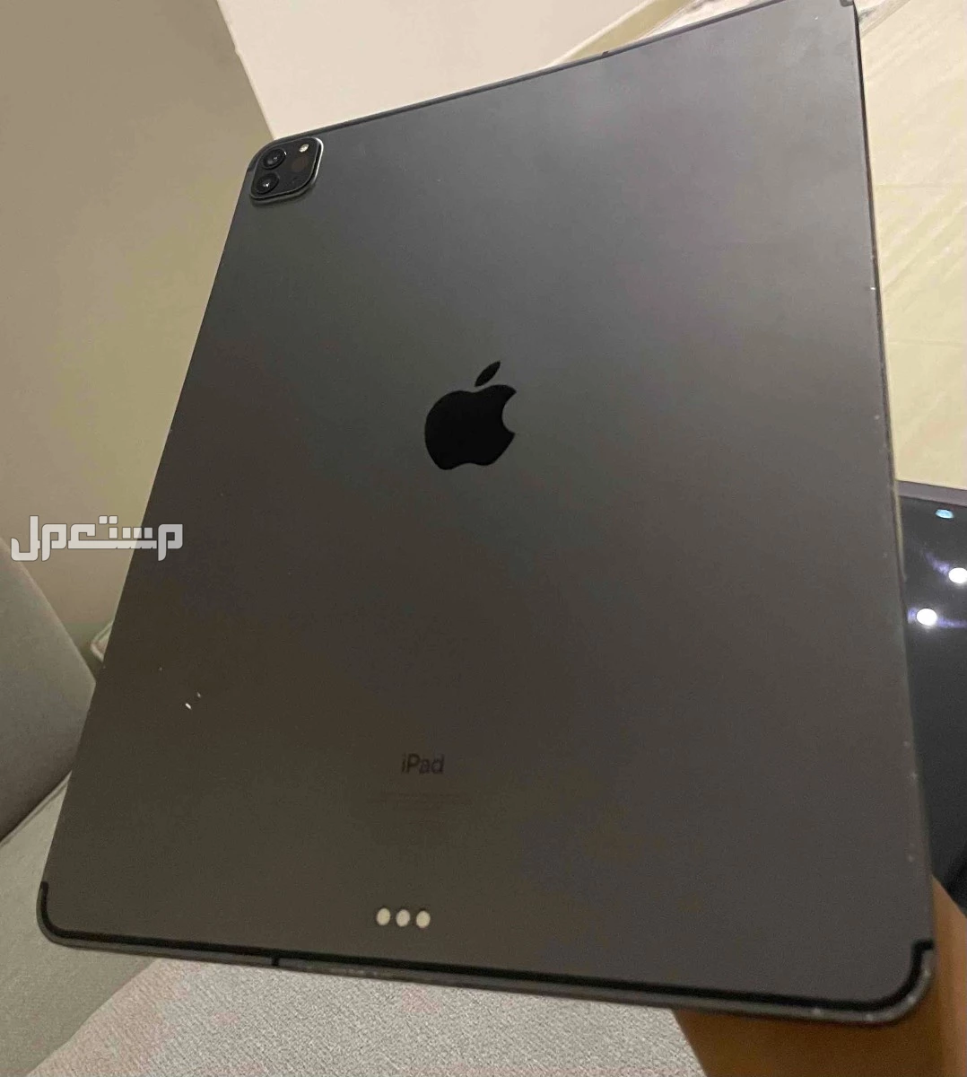 ايباد في الرياض بسعر 1500 ريال سعودي