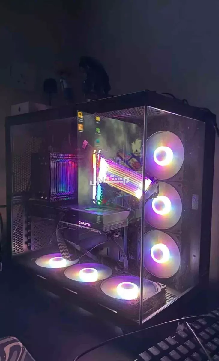 السلام عليكم ورحمة الله وبركاته ياجماعة الخير البيسي للبيع استخدام نظيف على يدي ماكمل سنة بحالة الجديد المواصفات- كرت الشاشة 4060- المعالج-i5 13400 - 32 قيقا رام - مساحة تخزين البيسي 2 تيرا