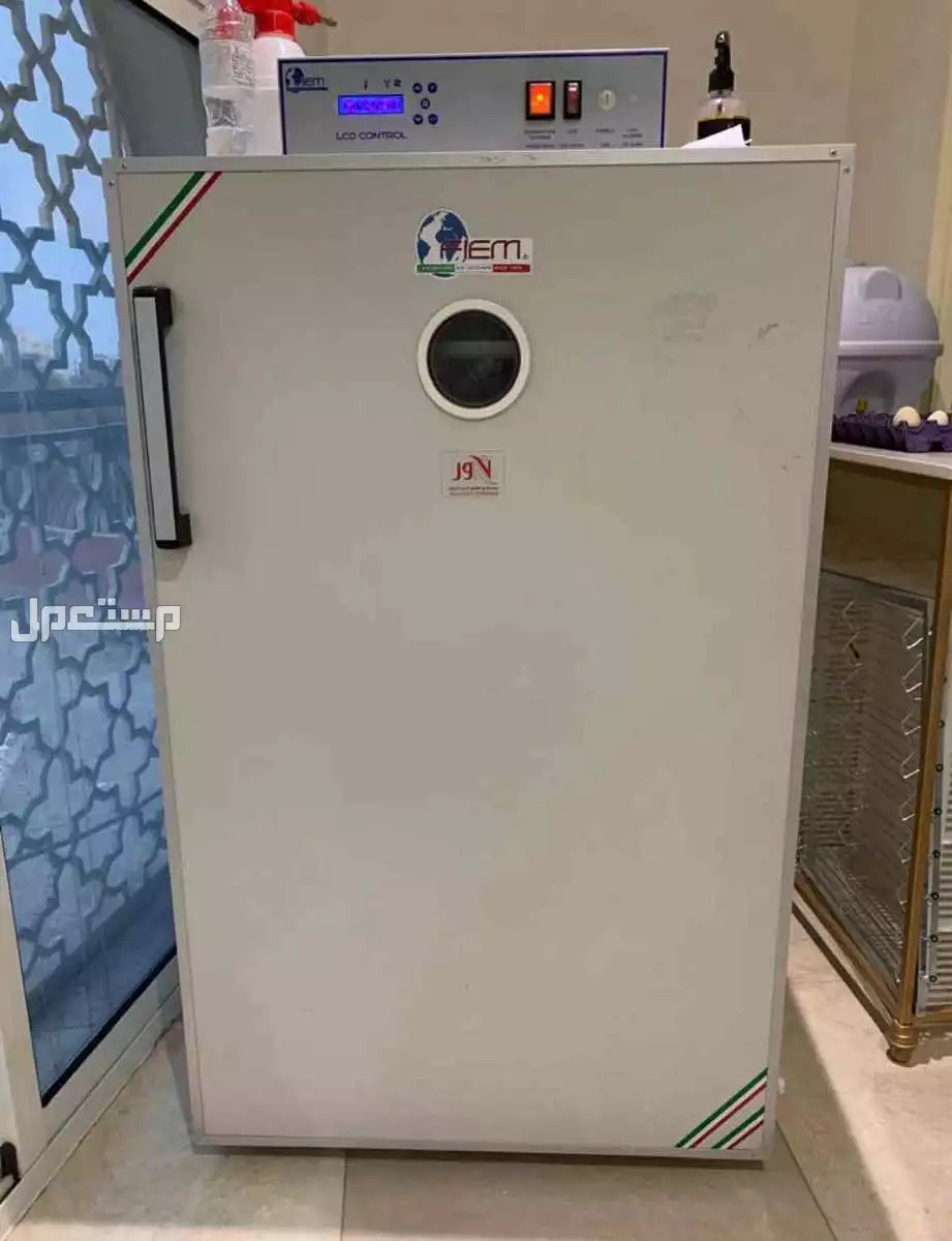 للبيع فقاسة فيم الإيطالية 1200 بيضة