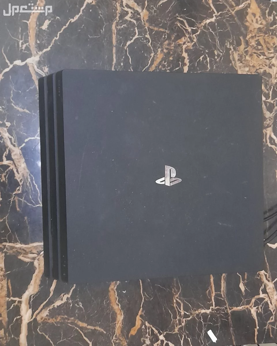 سوني 4 برو (PS4 Pro) 1TB- نظافة الوكالة(ستيكر المصنع لم يفك)