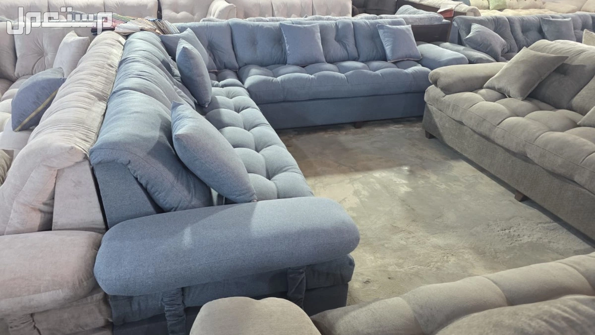 *إعلان كنب جديد بتصميم عصري وأنيق* اكتشف أحدث موديلات الكنب التي تضيف لمسة فاخرة إلى منزلك! *كنب جديد بمواصفات عالية الجودة:* - تصميم عصري وأنيق - مصنوع من أجود أنواع الخشب والمفروشات - أ