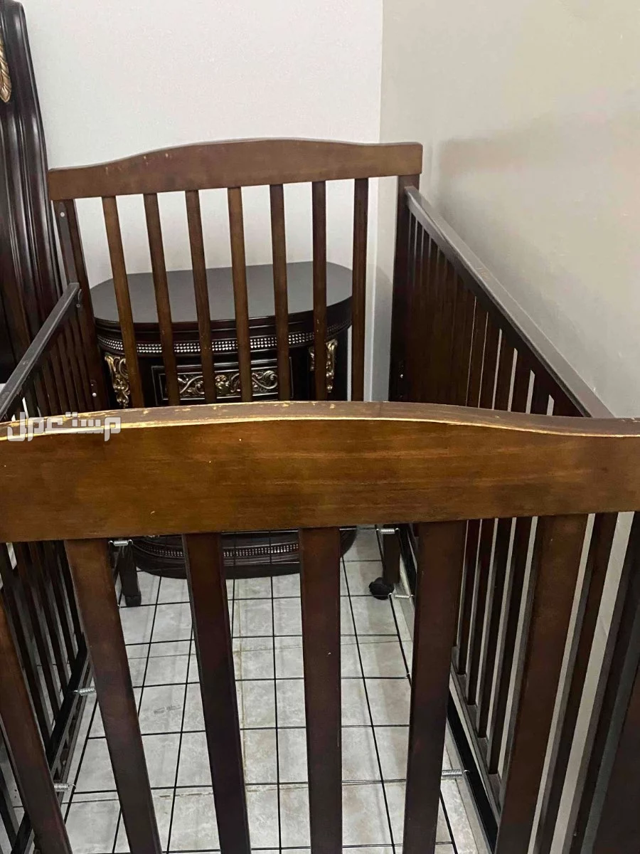 للبيع سرير مع مرتبة بسعر 200ريال