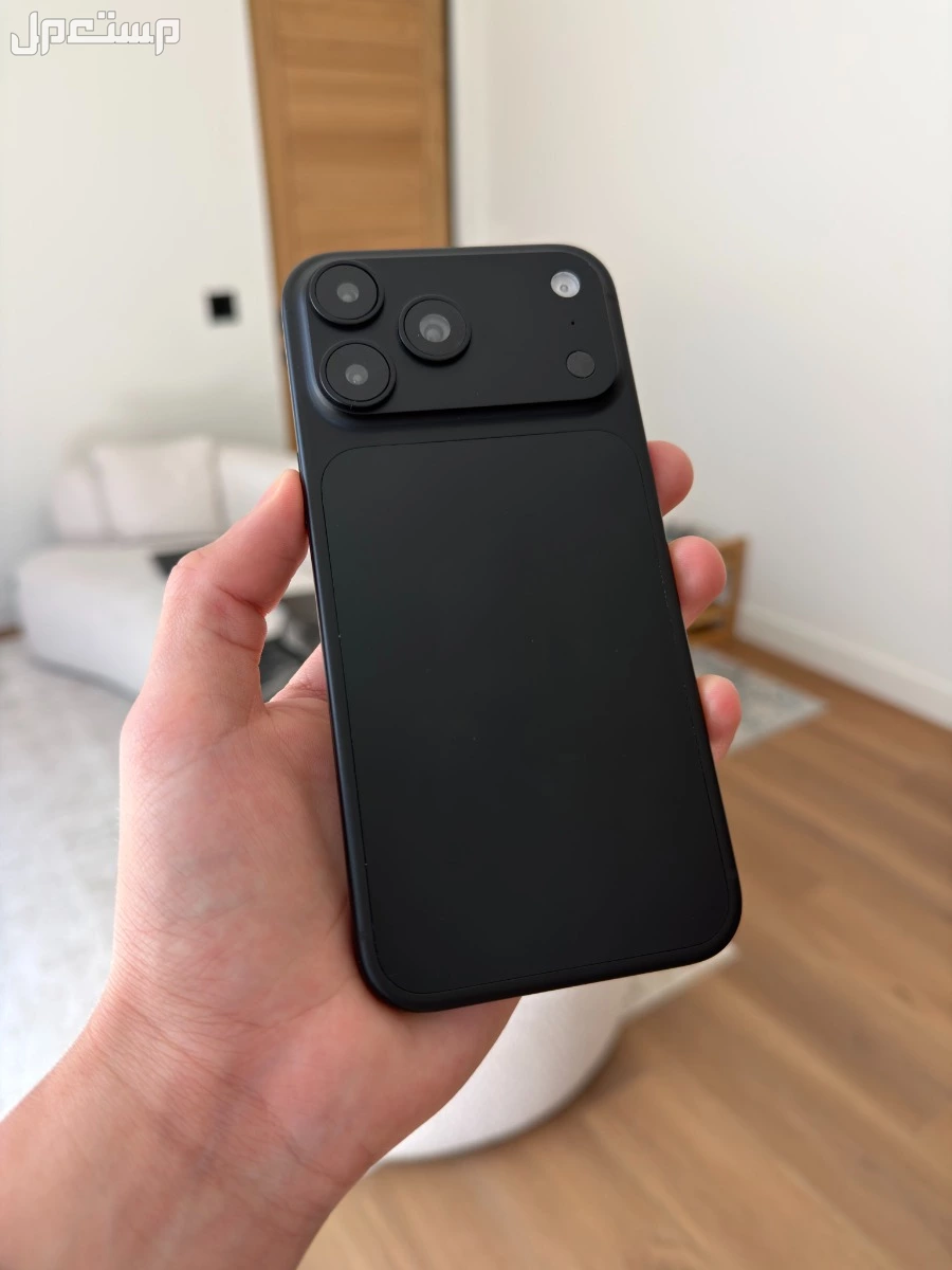 متى ينزل آيفون 18 في السعودية؟ موعد iPhone 18 Pro Max والحجز